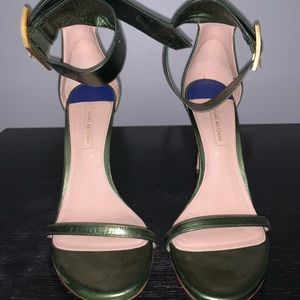 Sandal with buckle ankle strap